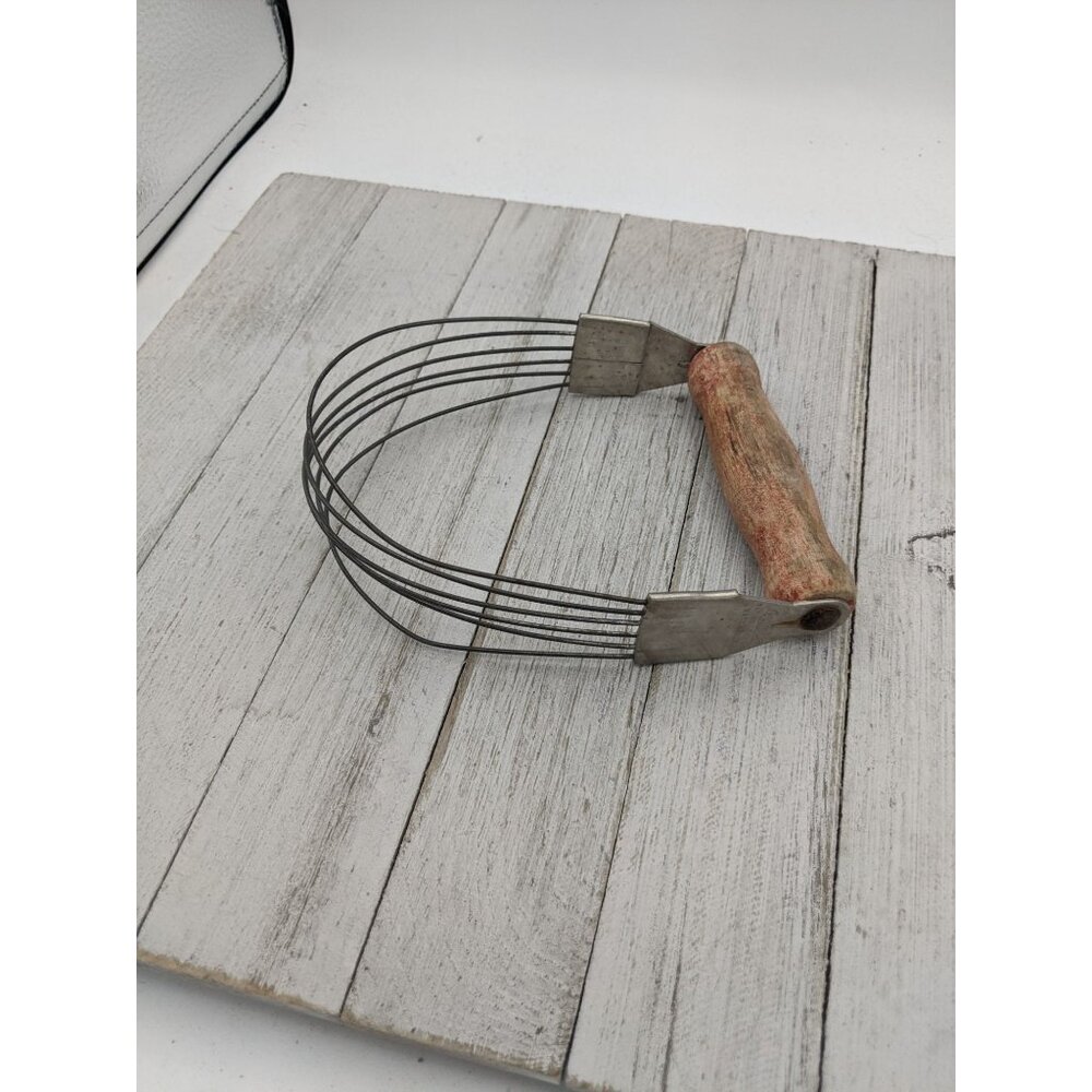 Vintage Androck Wire Dough Pastry Blender Wood Handle